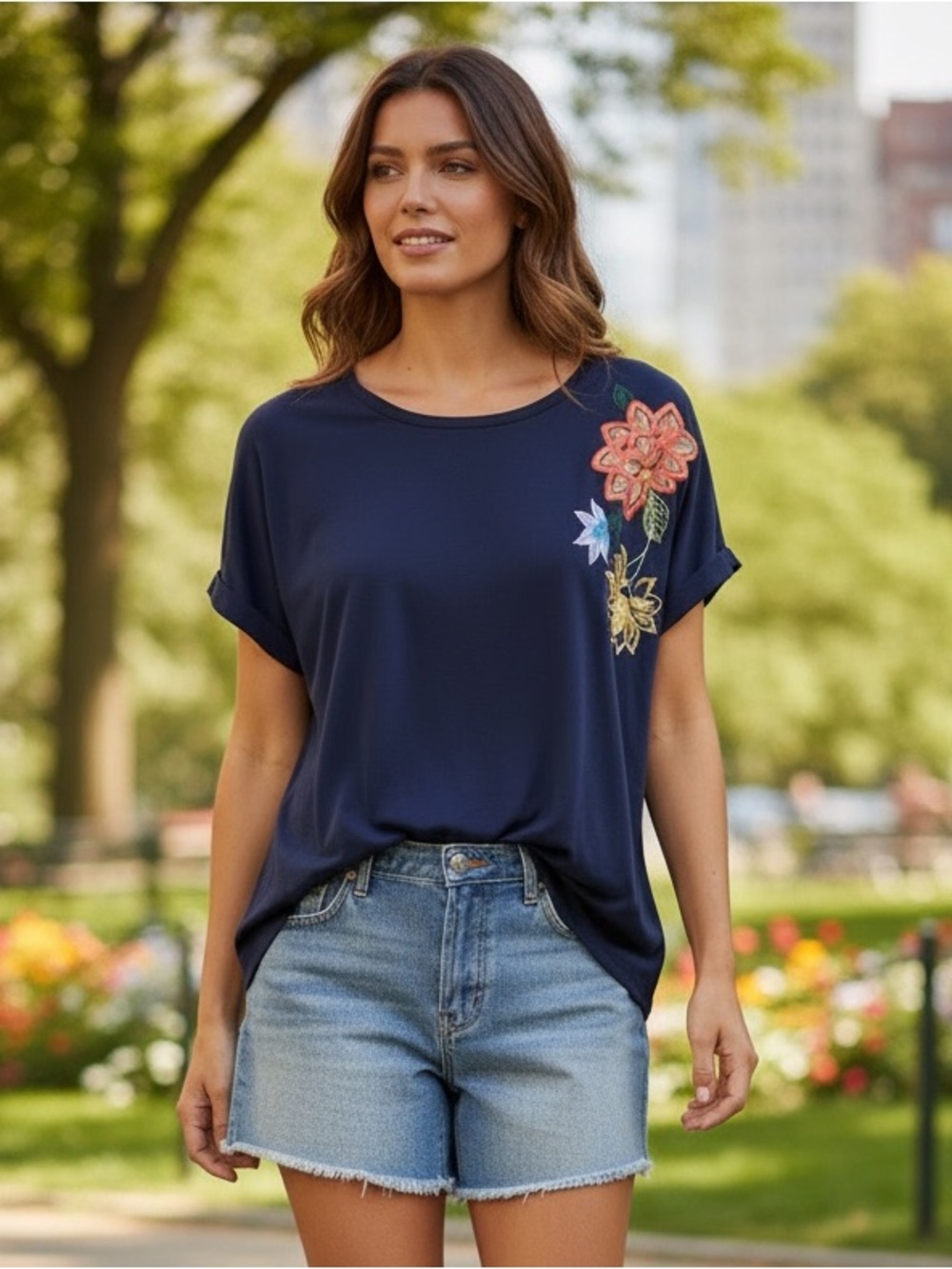 W5 | Navy Blue Tee Flower Detail Embroidered Tee M
